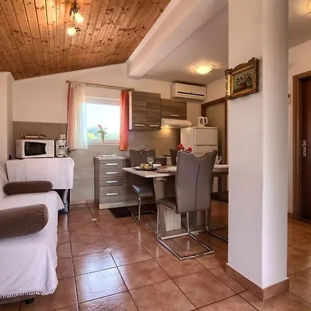 Villa Mit Privatem Pool In Der Naehe Pula